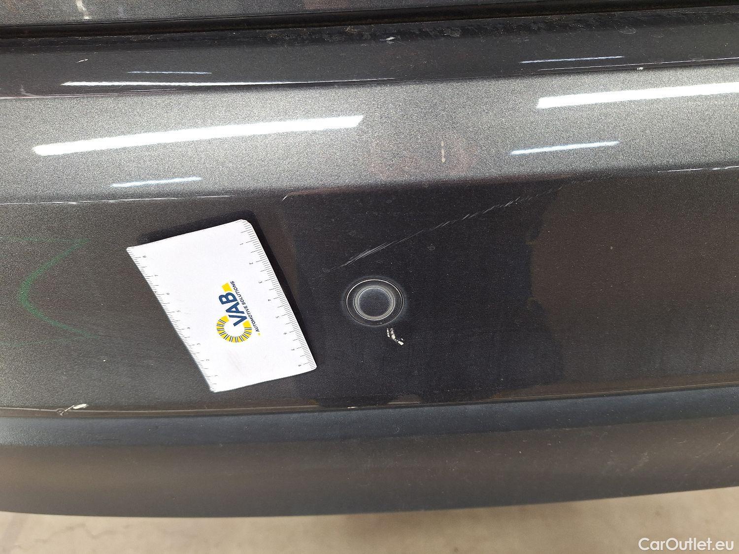  Ford  Focus Ford,  '18, Ford  1.0i EcoB. 74kW Trend Ed. Business 5d #24