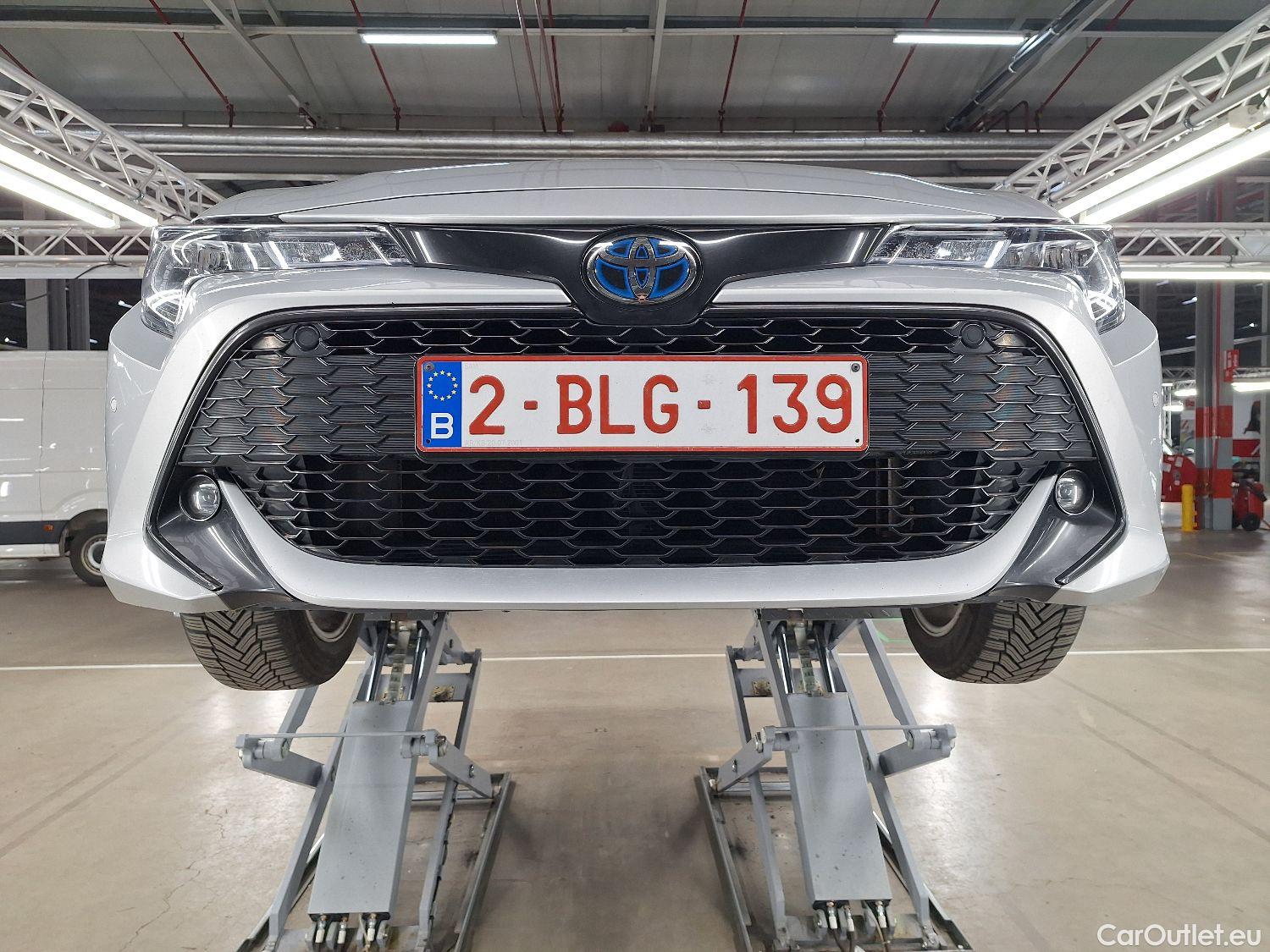  Toyota  Corolla Toyota,  TS '19, Toyota  Touring Sports 1.8 Hybrid Dynamic e #1