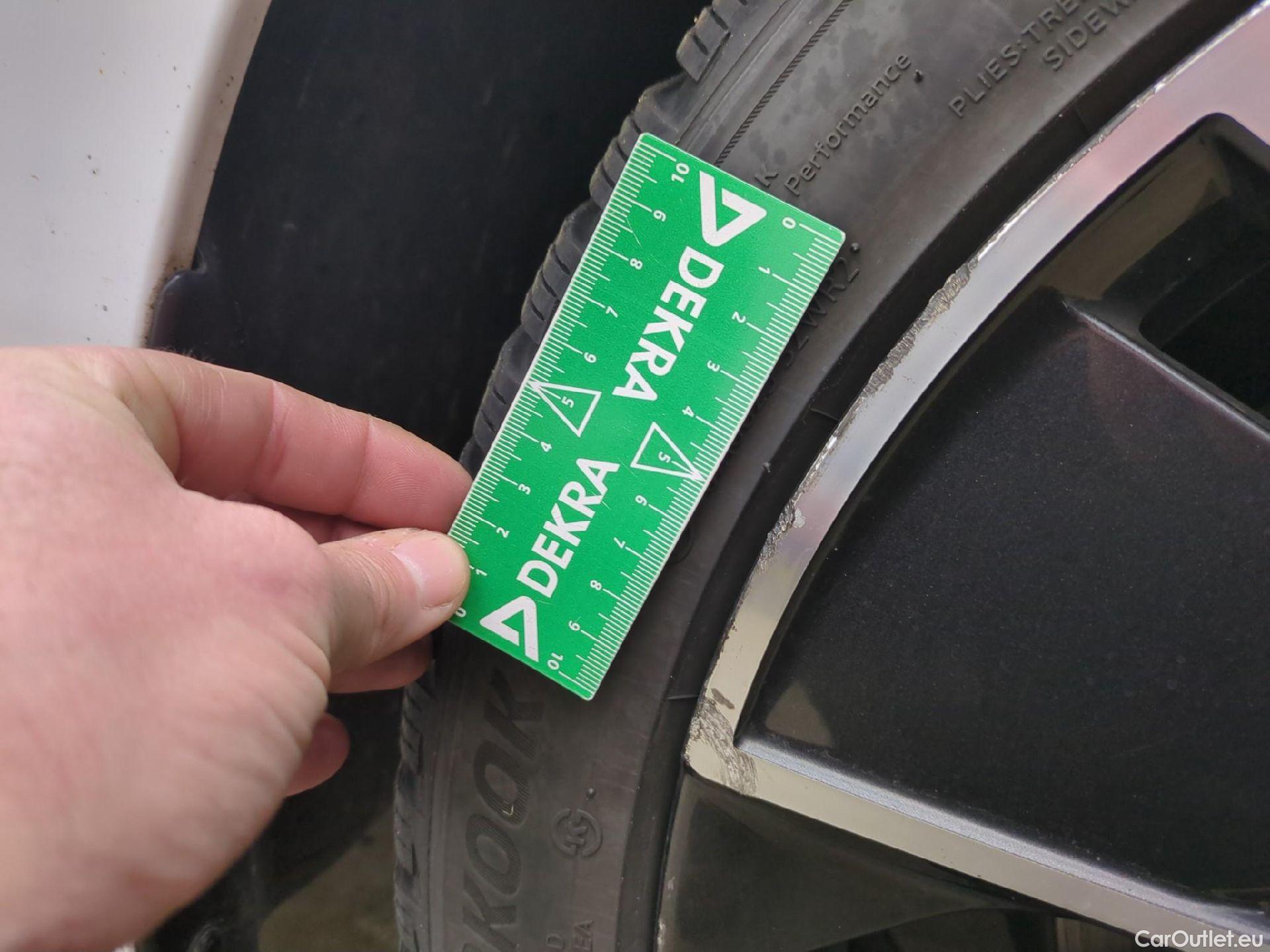  Skoda  Octavia SKODA  Combi / 2020 / 5P / Break 1.4 TSI PHEV iV 204 DSG6e Business #24