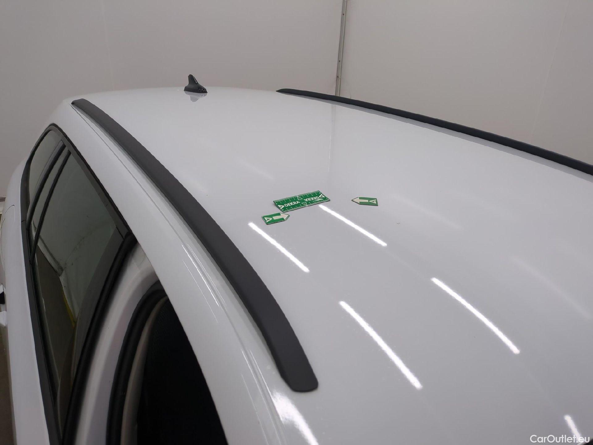  Skoda  Octavia SKODA  Combi / 2020 / 5P / Break 1.4 TSI PHEV iV 204 DSG6e Business #52