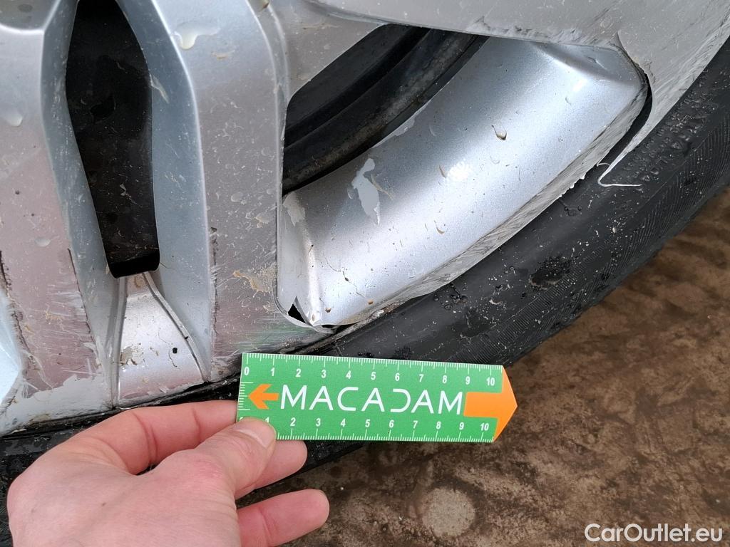  Renault  Clio  V Business 1.6 E-TECH Hybrid 140CV BVA6 E6d #51