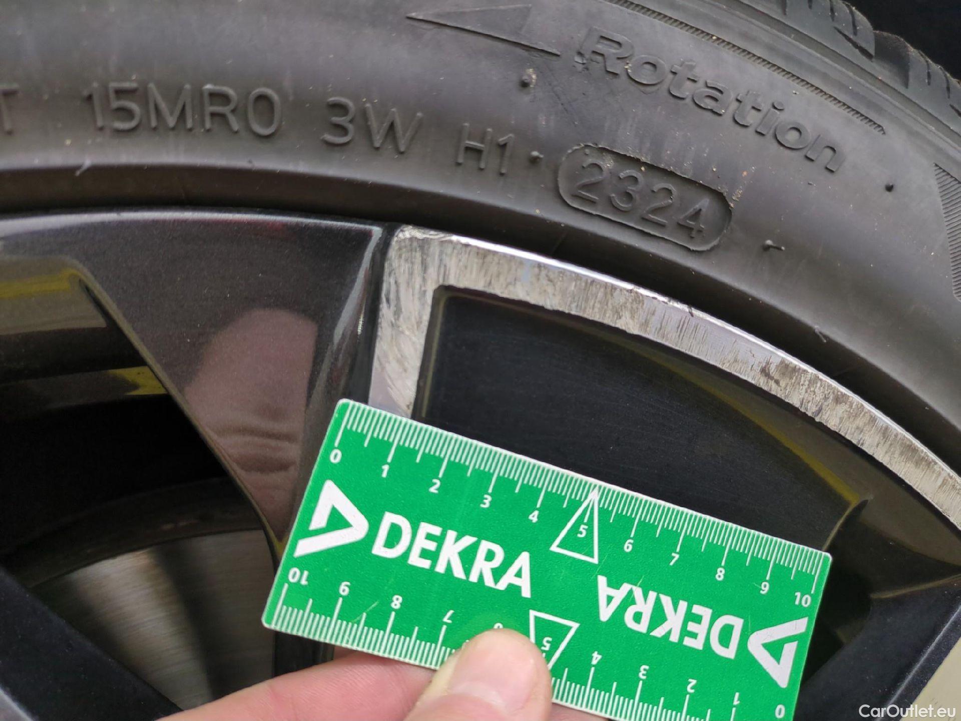  Skoda  Octavia SKODA  Combi / 2020 / 5P / Break 1.4 TSI PHEV iV 204 DSG6e Business #4