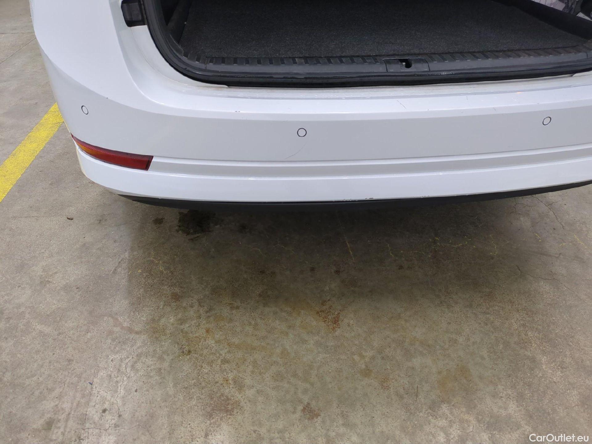  Skoda  Octavia SKODA  Combi / 2020 / 5P / Break 1.4 TSI PHEV iV 204 DSG6e Business #46