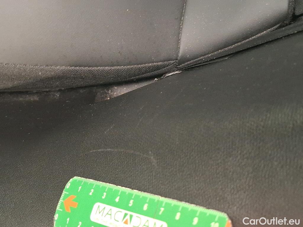  Peugeot  2008  Allure Pack 1.5 HDi 130CV BVA8 E6d #41