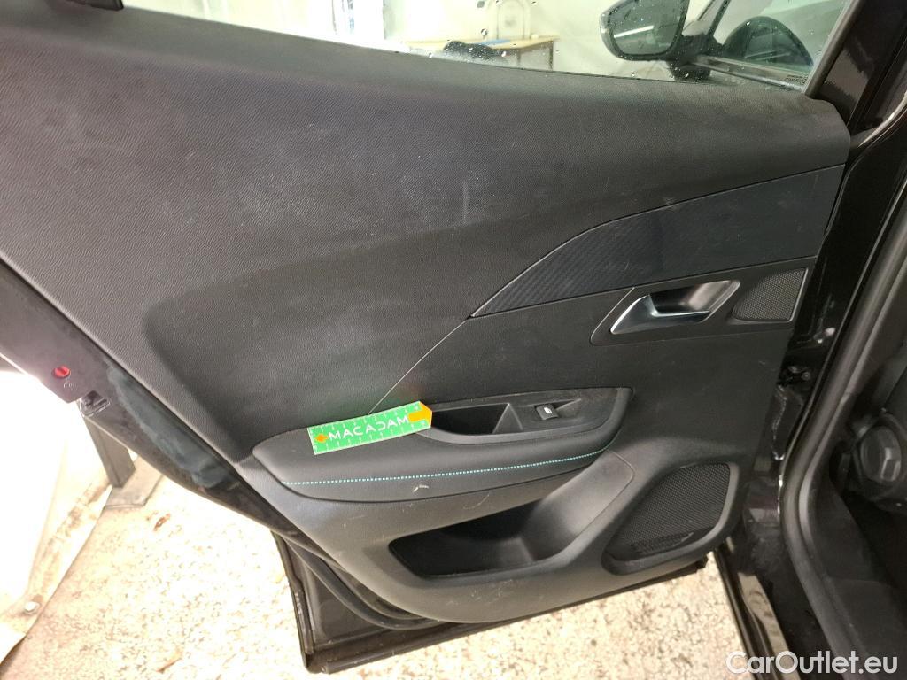  Peugeot  2008  Allure Pack 1.2 PureTech 130CV BVA8 E6d #39