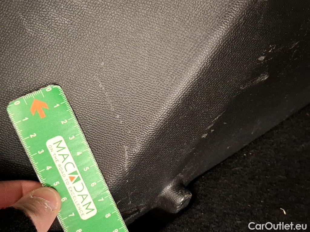  Peugeot  2008  Allure Business 1.5 HDi 130CV BVA8 E6d #9