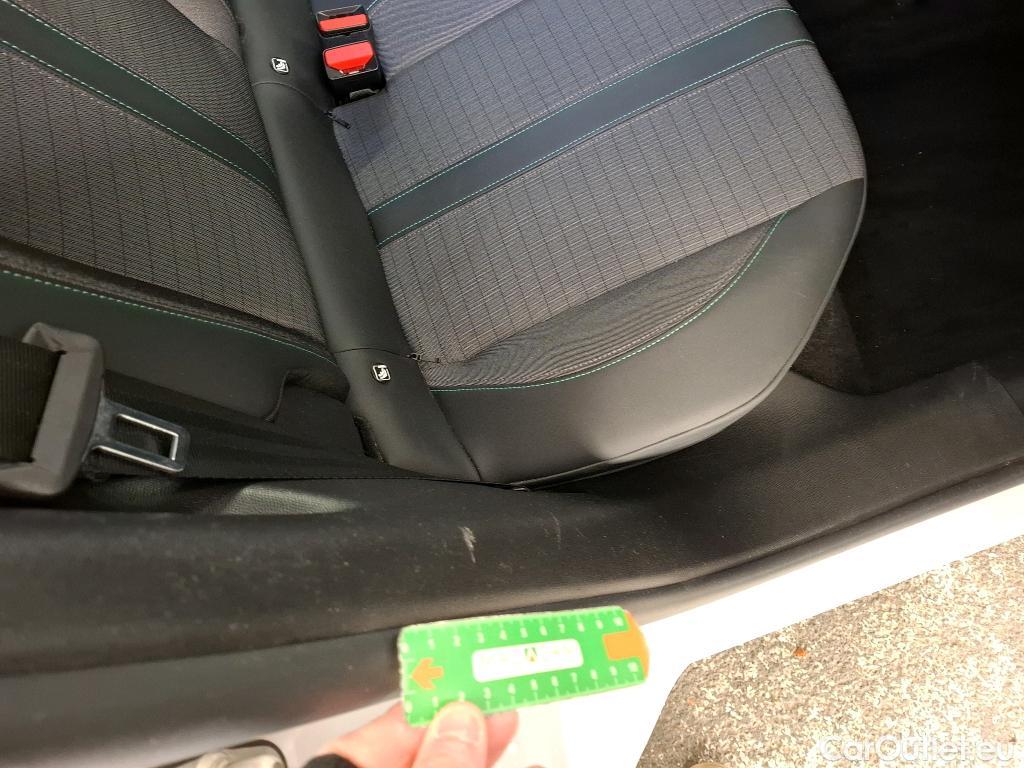  Peugeot  2008  Allure Business 1.5 HDi 130CV BVA8 E6d #6