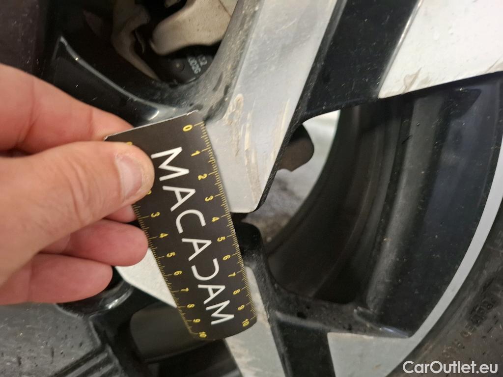  Peugeot  2008  Allure 1.5 HDi 130CV BVA8 E6d #12