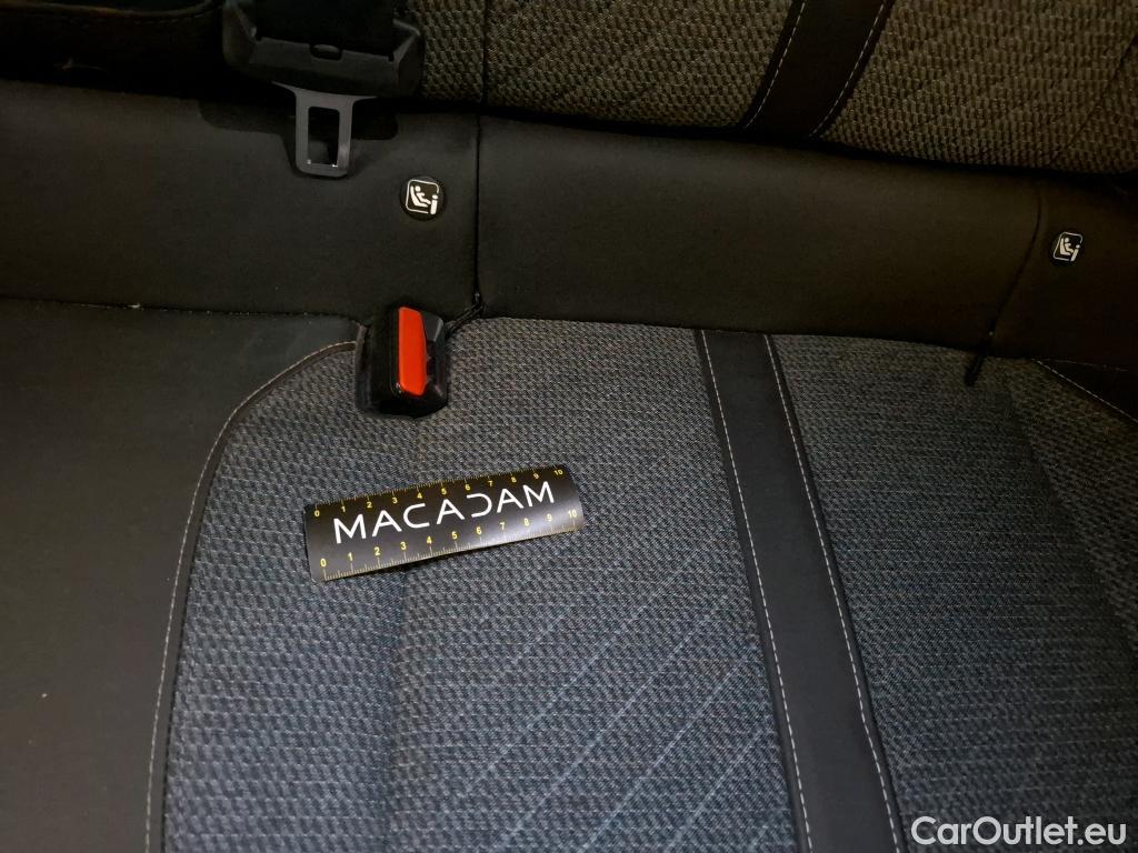  Peugeot  2008  Allure 1.5 HDi 130CV BVA8 E6d #25