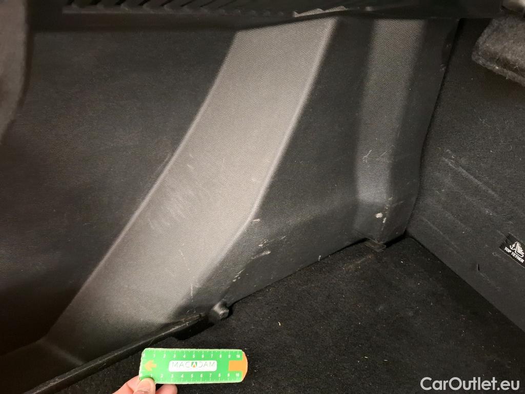  Peugeot  2008  Allure Business 1.5 HDi 130CV BVA8 E6d #8