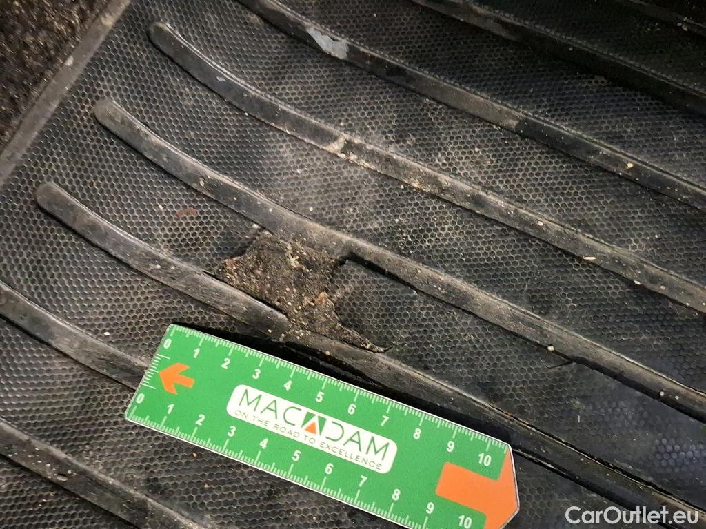  Peugeot  2008  Allure Pack 1.5 HDi 130CV BVA8 E6d #2