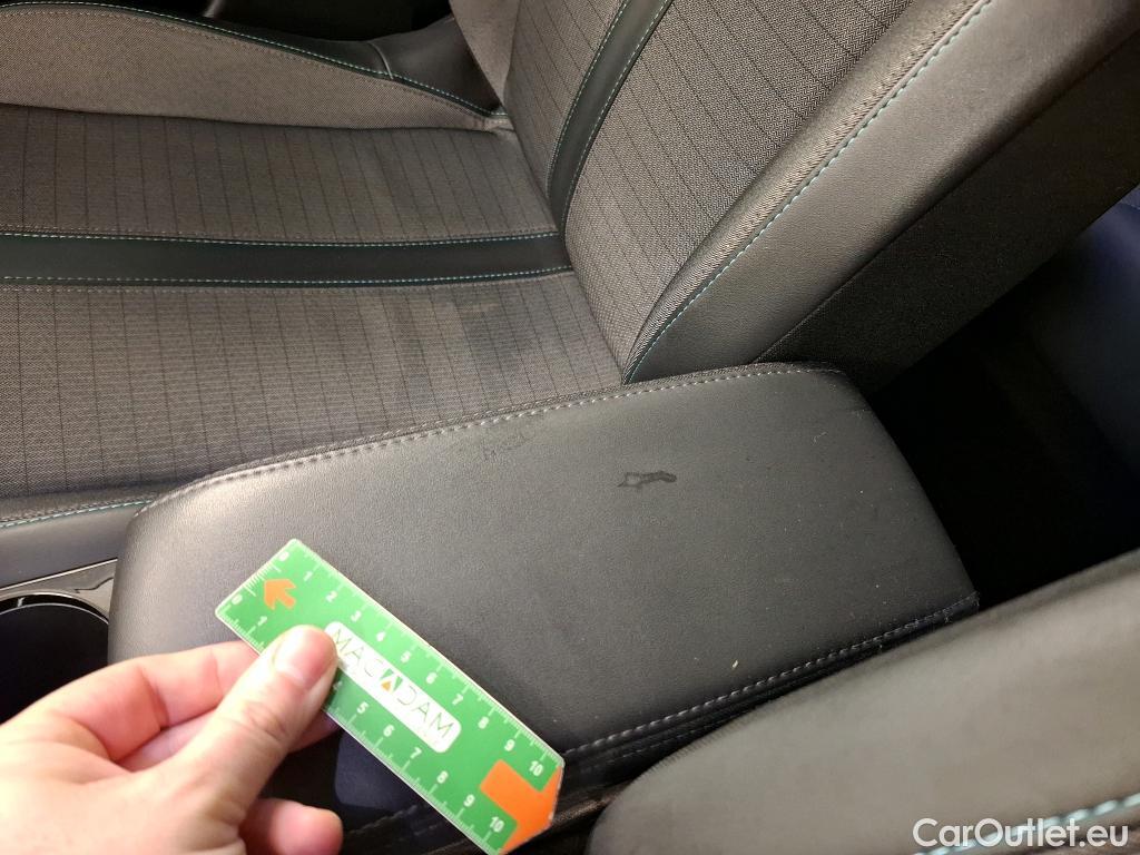  Peugeot  2008  Allure Pack 1.5 HDi 130CV BVA8 E6d #14