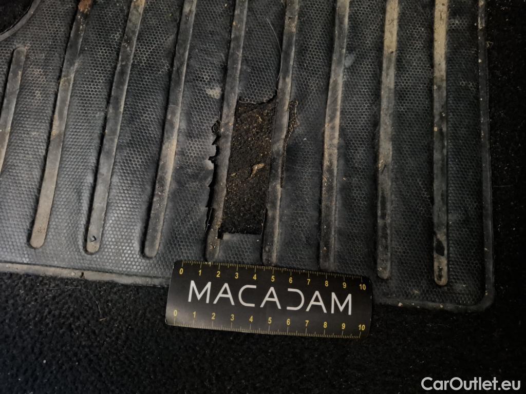  Peugeot  2008  Allure 1.5 HDi 130CV BVA8 E6d #21