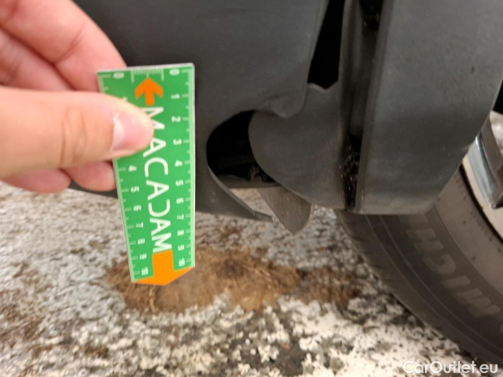  Peugeot  2008  Allure Pack 1.2 PureTech 130CV BVA8 E6d #17