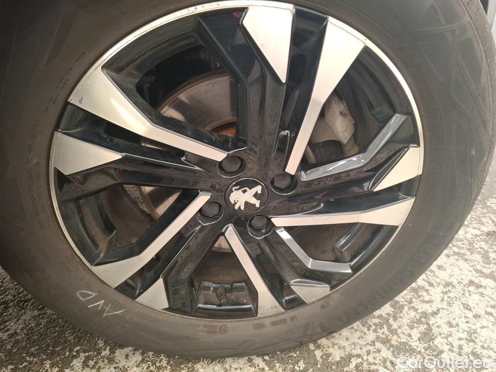  Peugeot  2008  Allure Pack 1.5 HDi 130CV BVA8 E6d #23