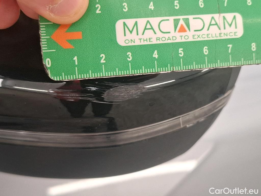  Peugeot  2008  Allure Pack 1.5 HDi 130CV BVA8 E6d #51