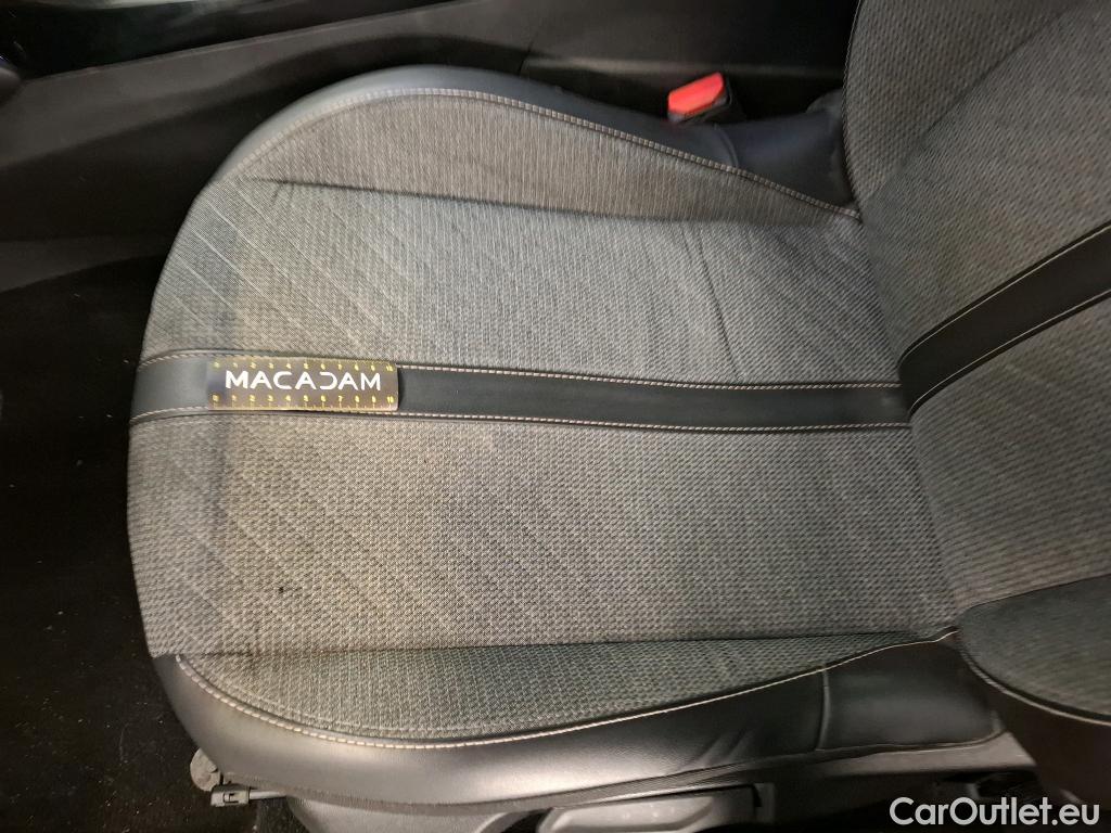  Peugeot  2008  Allure 1.5 HDi 130CV BVA8 E6d #23