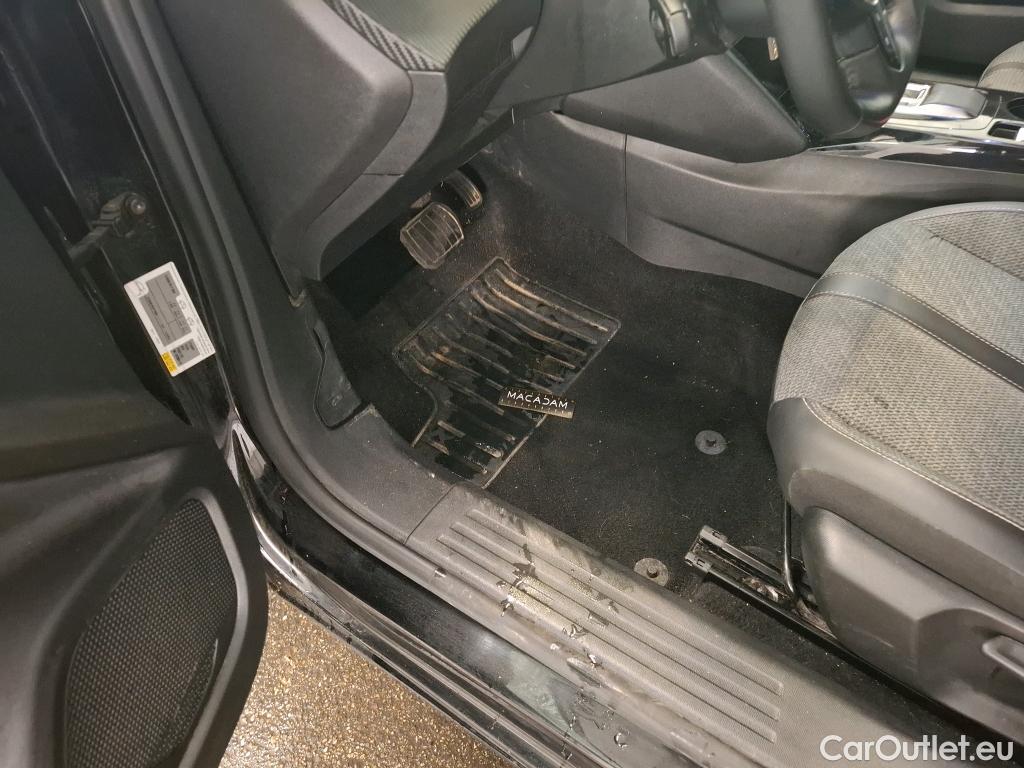  Peugeot  2008  Allure 1.5 HDi 130CV BVA8 E6d #16