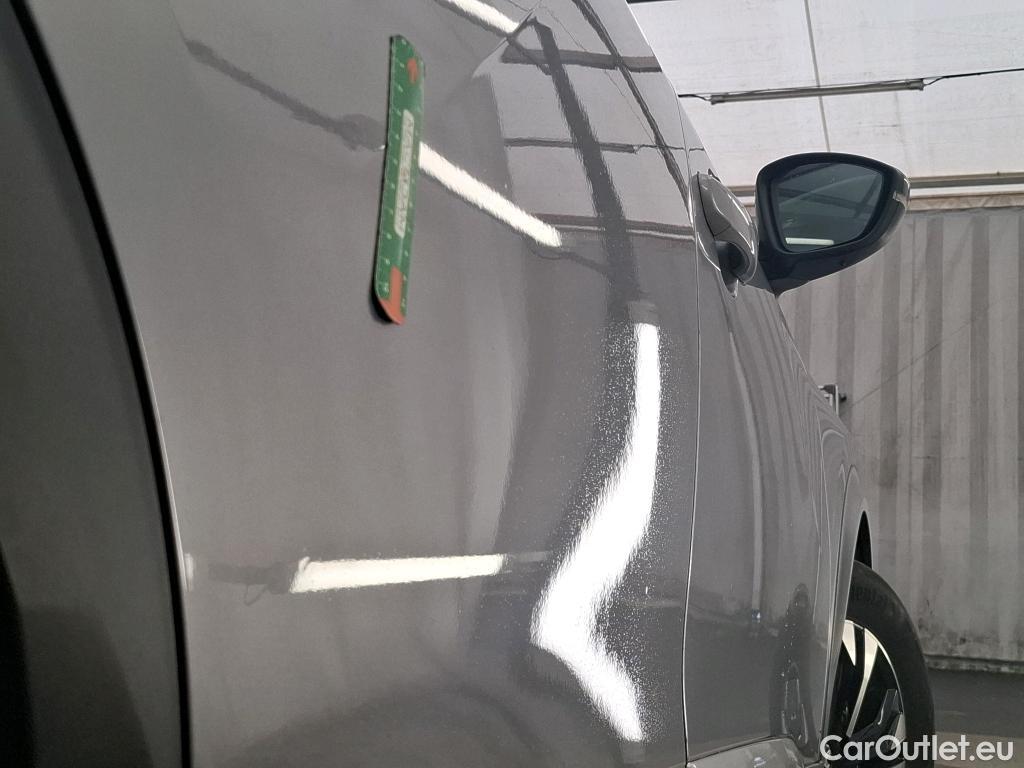  Peugeot  2008  Allure Pack 1.5 HDi 130CV BVA8 E6d #12