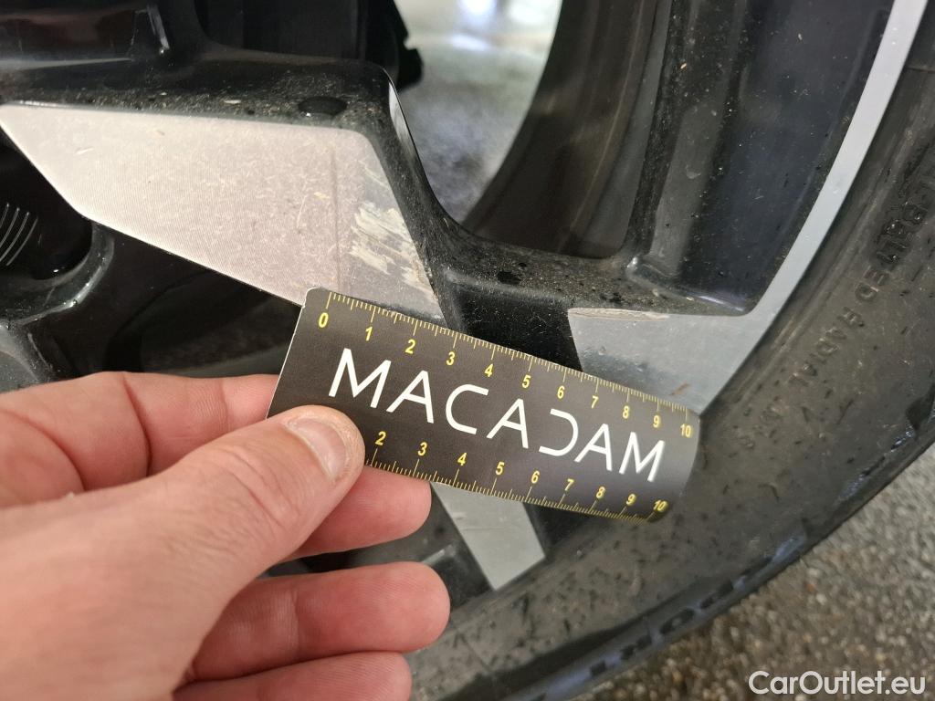  Peugeot  2008  Allure 1.5 HDi 130CV BVA8 E6d #14