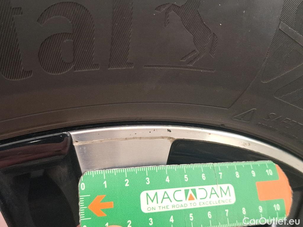  Peugeot  2008  Allure Pack 1.5 HDi 130CV BVA8 E6d #25