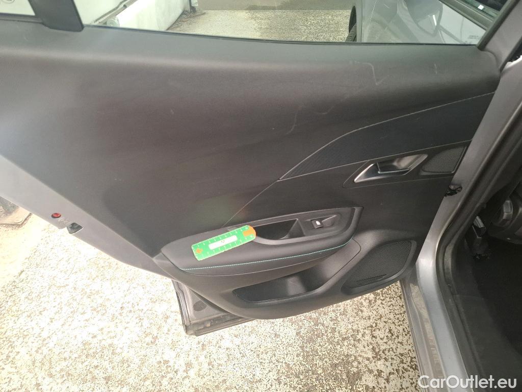  Peugeot  2008  Allure Pack 1.5 HDi 130CV BVA8 E6d #35