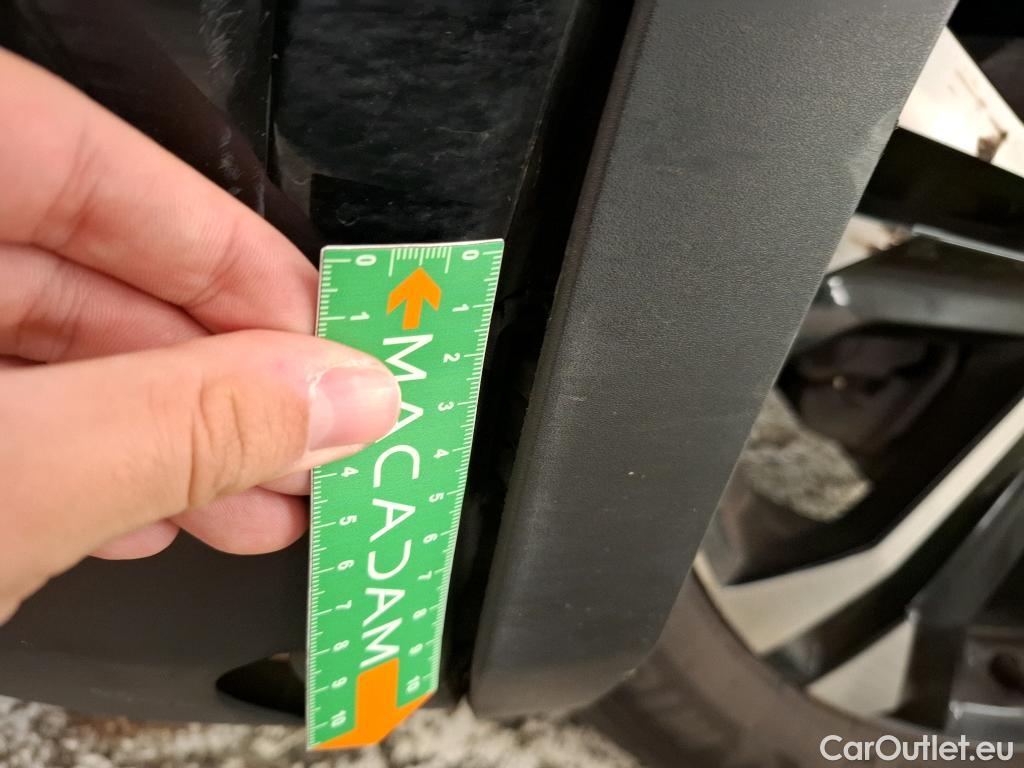  Peugeot  2008  Allure Pack 1.2 PureTech 130CV BVA8 E6d #54