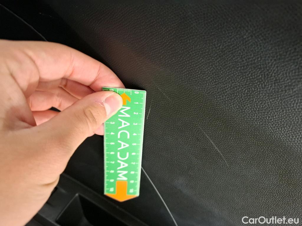  Peugeot  2008  Allure Pack 1.2 PureTech 130CV BVA8 E6d #32