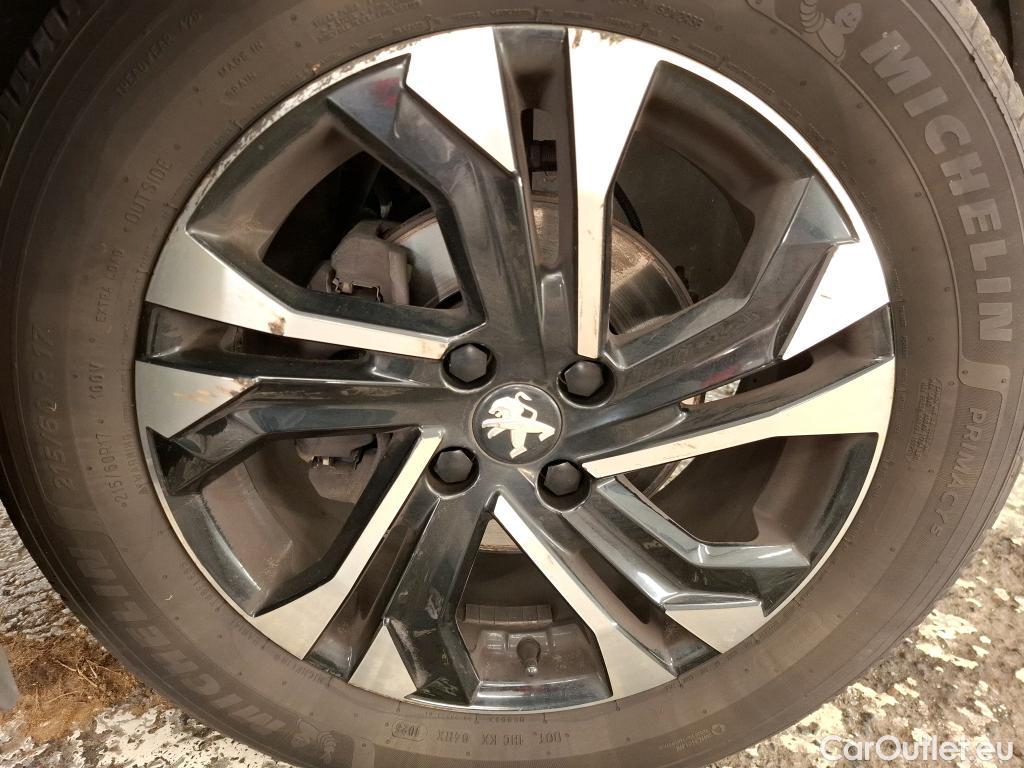  Peugeot  2008  Allure Pack 1.2 PureTech 130CV BVA8 E6d #23