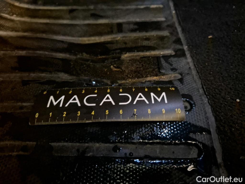  Peugeot  2008  Allure 1.5 HDi 130CV BVA8 E6d #18