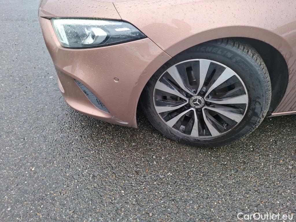  Mercedes  A-Klasse MERCEDES-BENZ Classe A Compact / 2018 / 5P / Berline A 180 d Business Line 8G-DCT #6