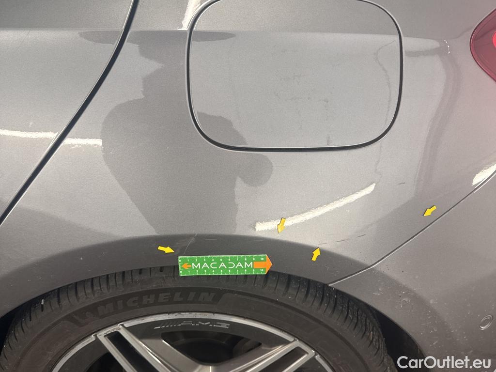  Mercedes  A-Klasse MERCEDES-BENZ Classe A Compact / 2018 / 5P / Berline A 180 d AMG Line #17