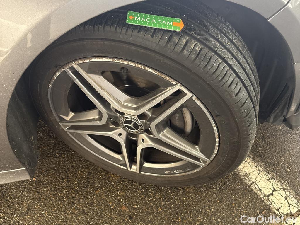  Mercedes  A-Klasse MERCEDES-BENZ Classe A Compact / 2018 / 5P / Berline A 180 d AMG Line #64