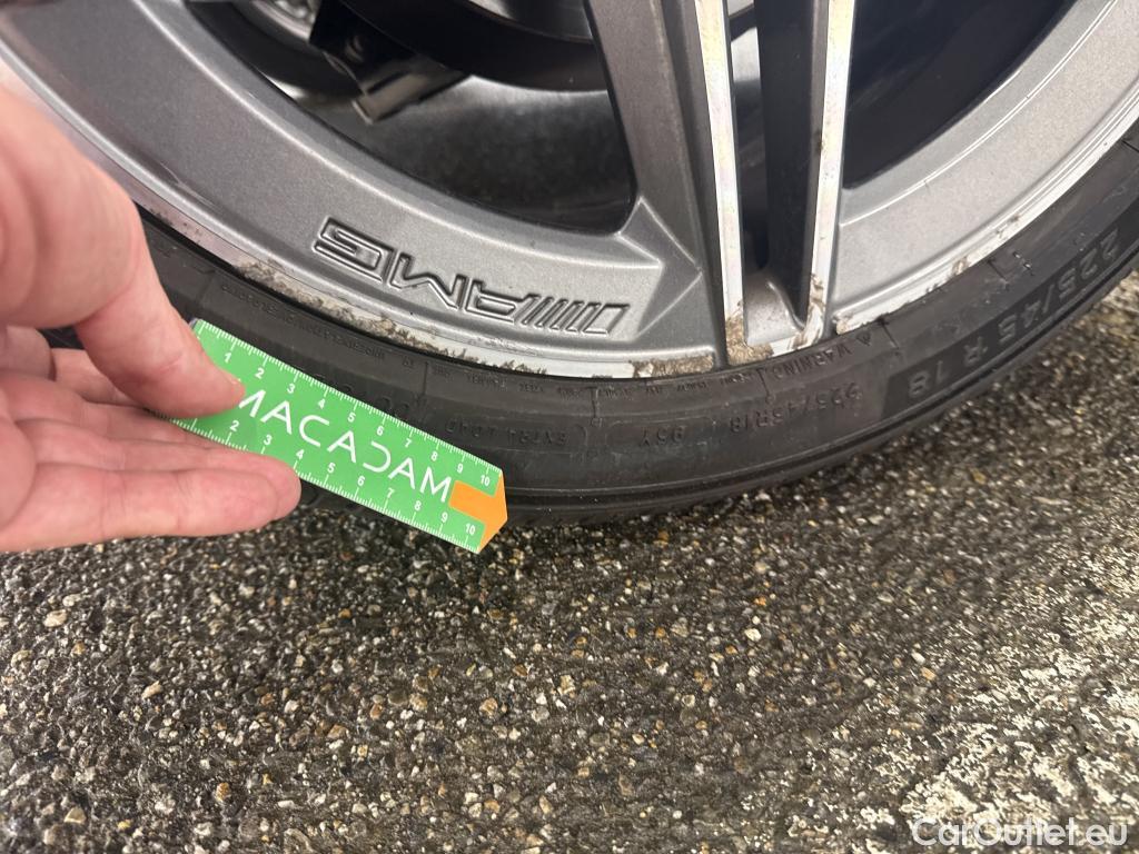  Mercedes  A-Klasse MERCEDES-BENZ Classe A Compact / 2018 / 5P / Berline A 180 d AMG Line #62