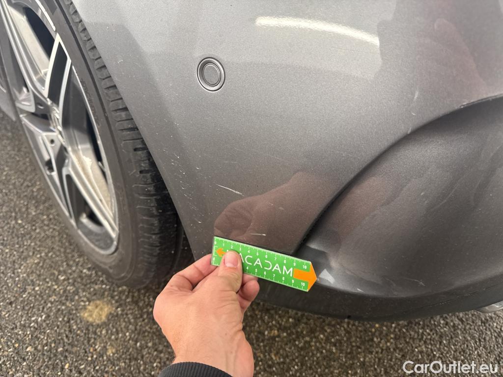  Mercedes  A-Klasse MERCEDES-BENZ Classe A Compact / 2018 / 5P / Berline A 180 d AMG Line #40