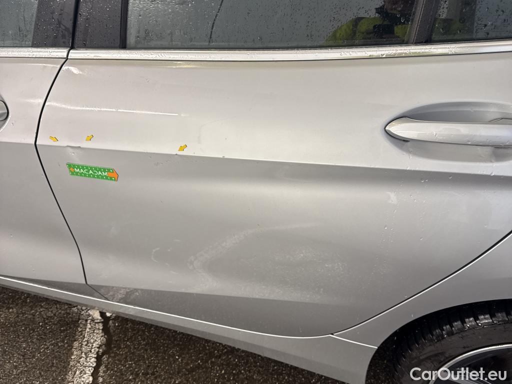  Bmw  Serie 1 BMW Série 1 / 2019 / 5P / Berline 1.5 118I DKG7 Business Design #1