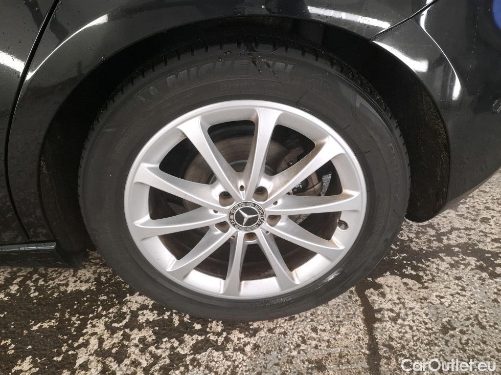  Mercedes  A-Klasse MERCEDES-BENZ Classe A Compact / 2018 / 5P / Berline A 200 d Business Line 8G-DCT #7