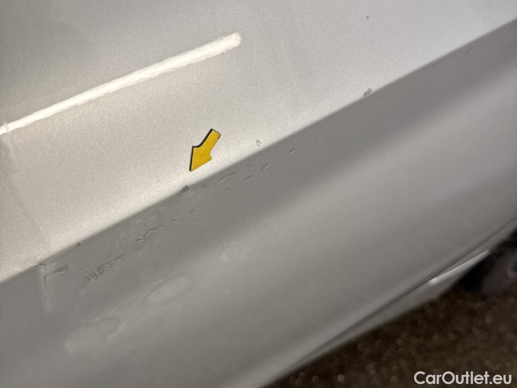  Bmw  Serie 1 BMW Série 1 / 2019 / 5P / Berline 1.5 118I DKG7 Business Design #5