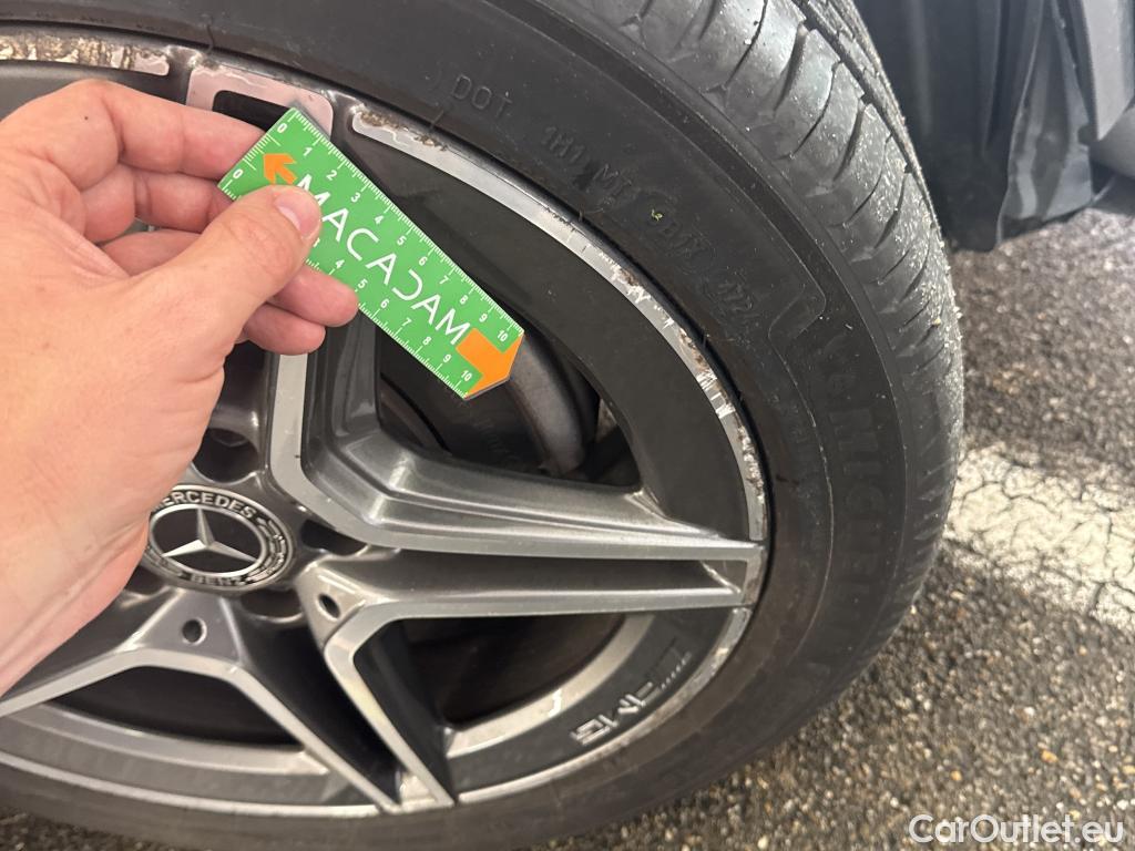  Mercedes  A-Klasse MERCEDES-BENZ Classe A Compact / 2018 / 5P / Berline A 180 d AMG Line #66