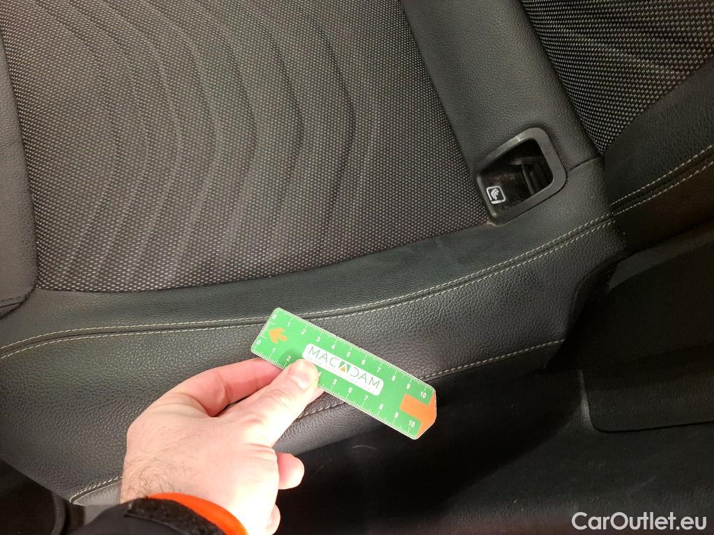  Mercedes  A-Klasse MERCEDES-BENZ Classe A Compact / 2018 / 5P / Berline A 200 d Business Line 8G-DCT #18