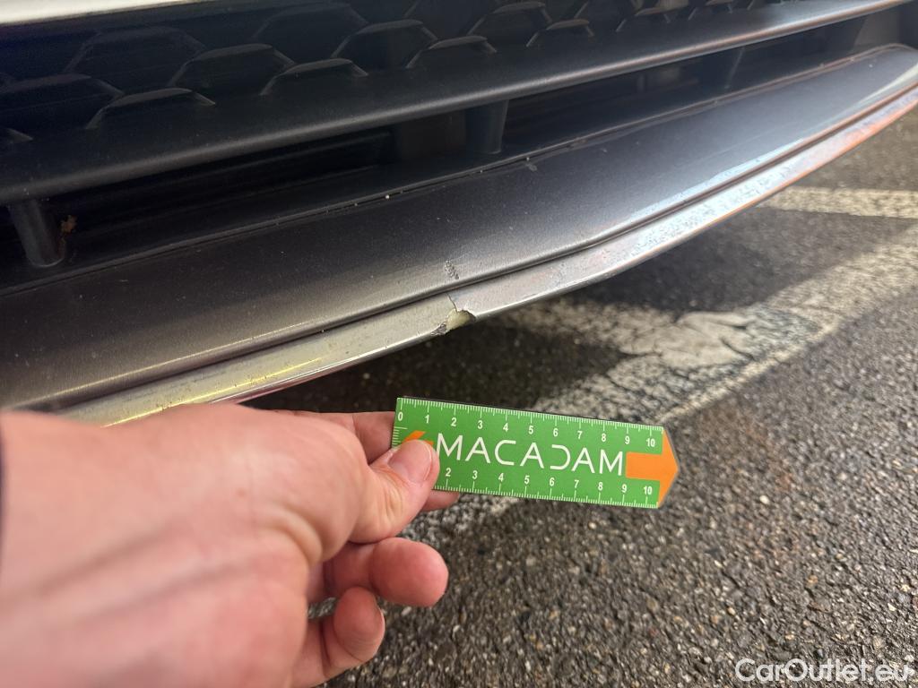  Mercedes  A-Klasse MERCEDES-BENZ Classe A Compact / 2018 / 5P / Berline A 180 d AMG Line #49