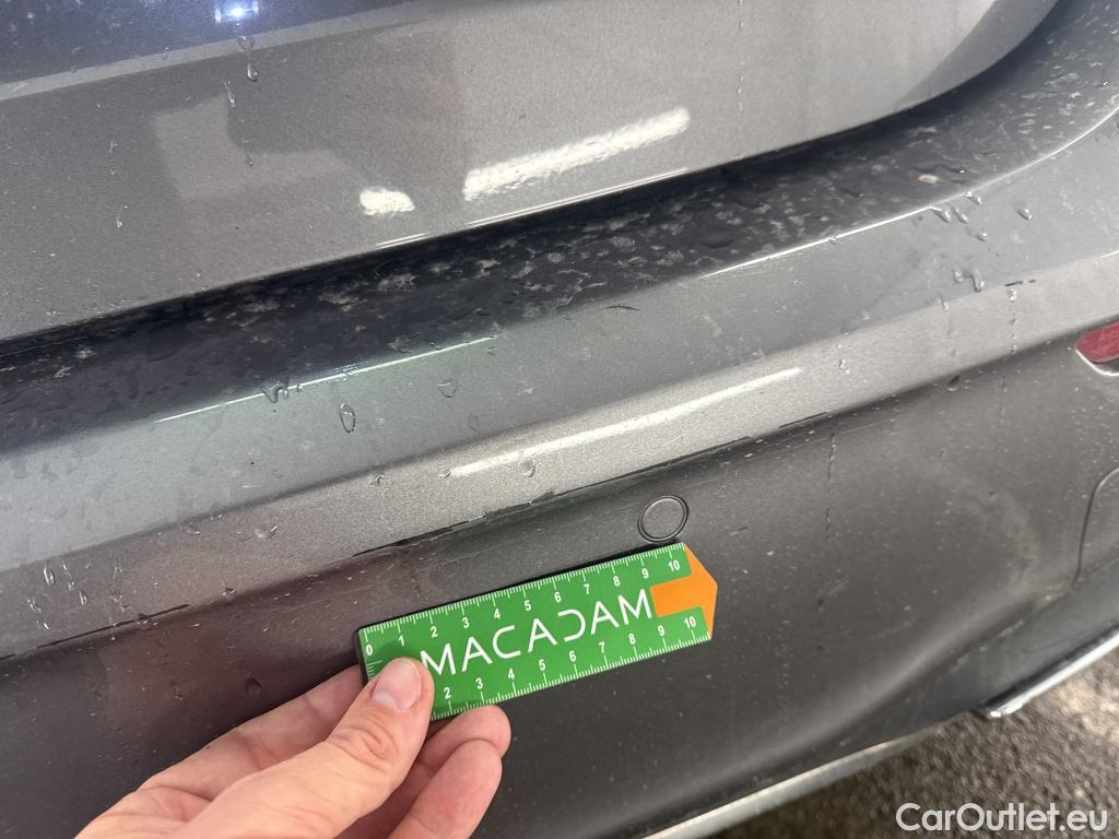  Mercedes  A-Klasse MERCEDES-BENZ Classe A Compact / 2018 / 5P / Berline A 180 d AMG Line #45