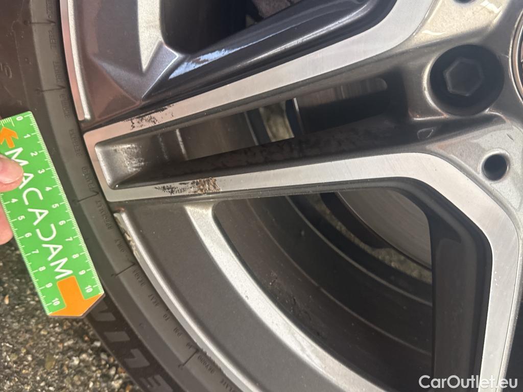  Mercedes  A-Klasse MERCEDES-BENZ Classe A Compact / 2018 / 5P / Berline A 180 d AMG Line #53