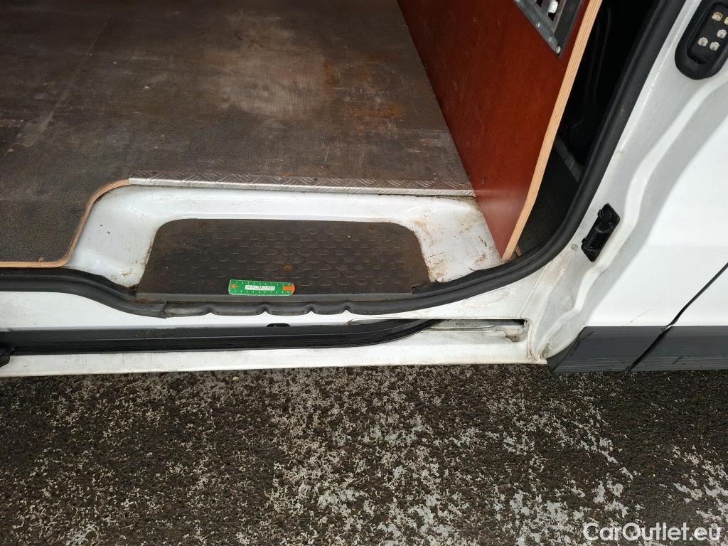  Renault  Trafic RENAULT  / 2014 / 4P / Fourgon tôlé FG GCFL1H1 1000 dCi95 Stop&Start E6 #12