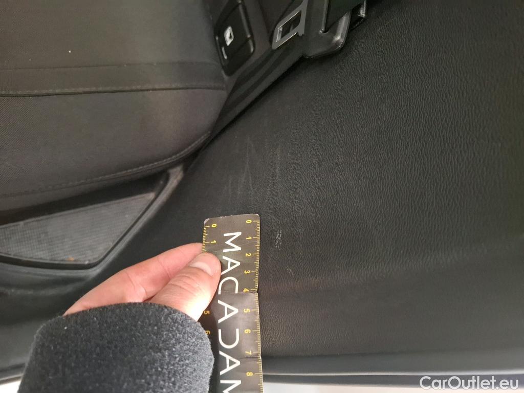  Volvo  XC 40 XC40 Momentum Plug-in Hybrid 2WD 1.5 #49