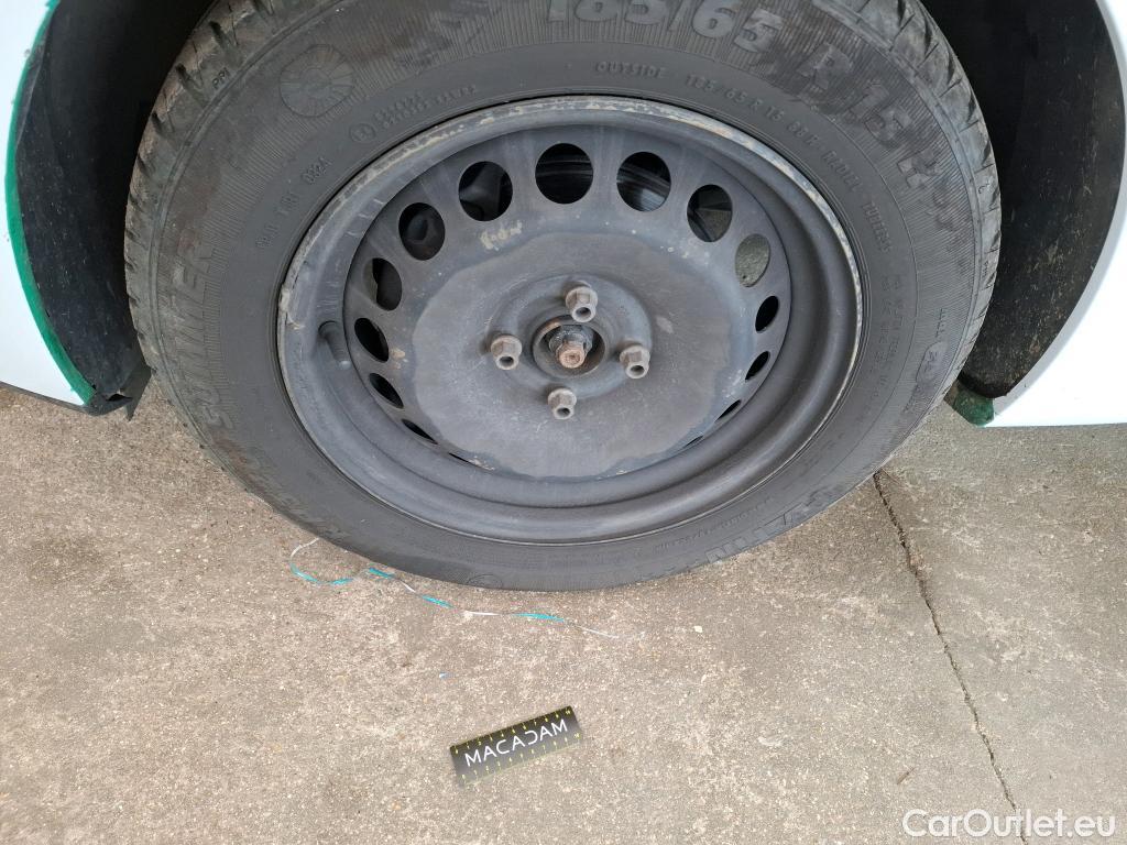  Renault  Clio RENAULT  Société VU 5p Berline Air Medianav dCi 90 - 18 #25