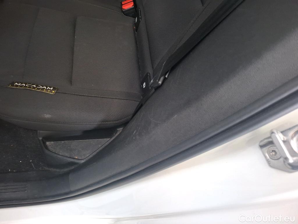  Volvo  XC 40 XC40 Momentum Plug-in Hybrid 2WD 1.5 #47