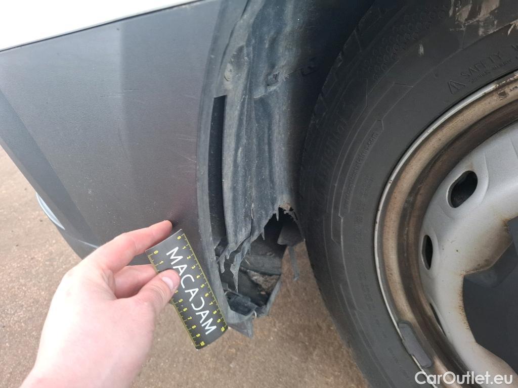  Renault  Trafic  Fourgon L1H1 2T8 Grand Confort 2.0 dCi 150CV BVA6 E6d #14