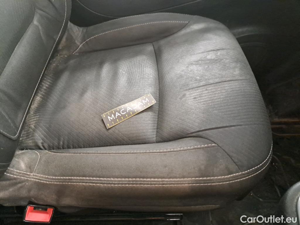  Renault  Trafic  III Fourgon L1H1 1000 Confort 1.6 dCi 95CV BVM6 E6dT #27