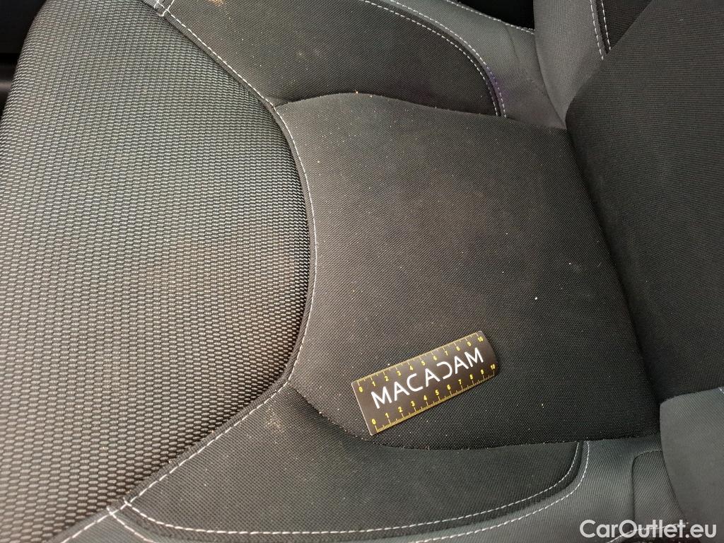  Renault  Clio  IV Air MediaNav 1.5 dCi 75CV BVM5 E6 #34